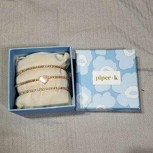 Elegant Gold and Silver Heart Bracelet